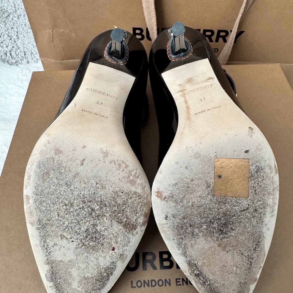 Burberry Jermyn 105 Pumps in Coffee (37) - Picture 5 of 11